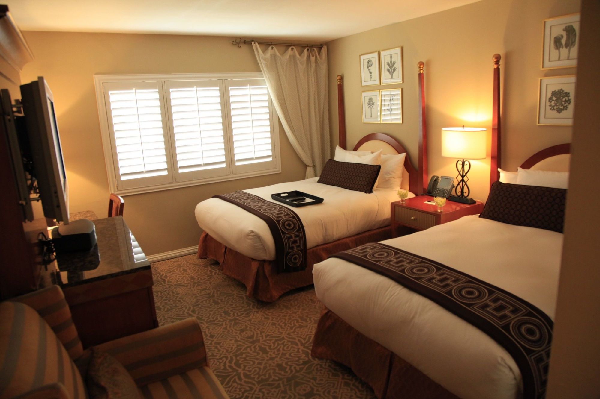 Hotel Mosaic Beverly Hills 4*