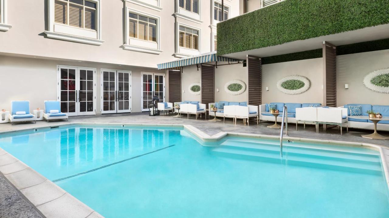 Mosaic Beverly Hills 4*
